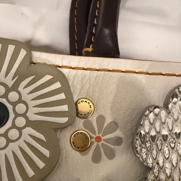 Coach 1941 Rogue 31 with Snakeskin Tea Rose this is NOT the 25 - Picture 15 of 15